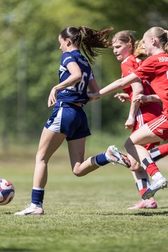 Bild 86 - wBJ Hamburger SV - Hertha BSC : Ergebnis: 5:2